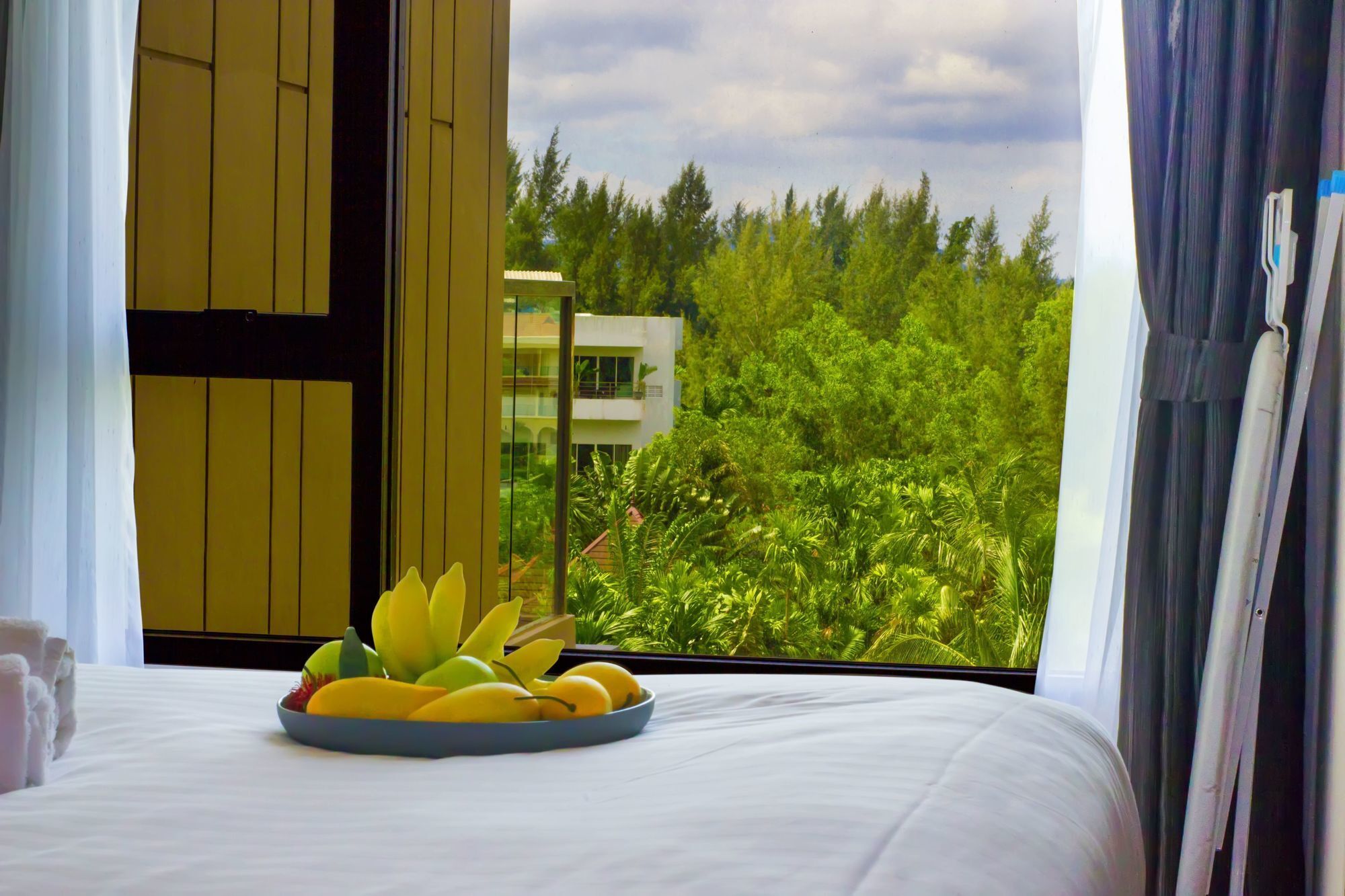 The Aristo By Holy Cow 201 Apartment Phuket Bagian luar foto