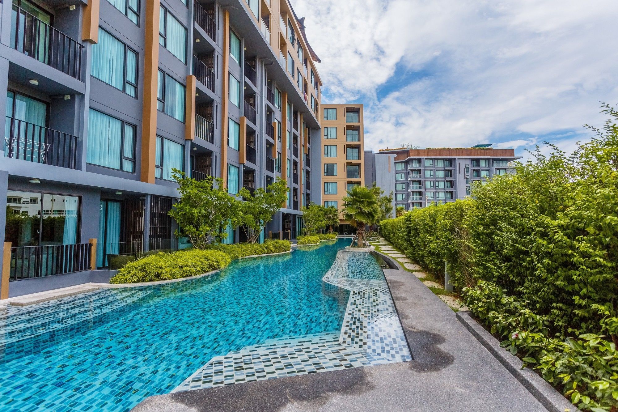 The Aristo By Holy Cow 201 Apartment Phuket Bagian luar foto